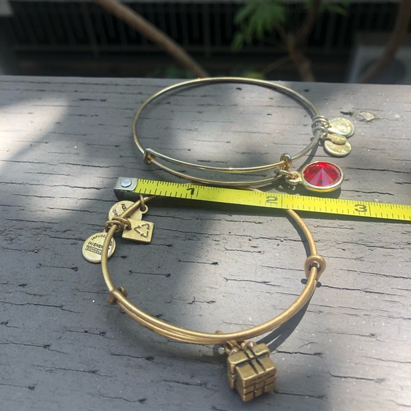 Alex & Ani Goldtone Silvertone Bracelet charm Lot - Picture 5 of 10